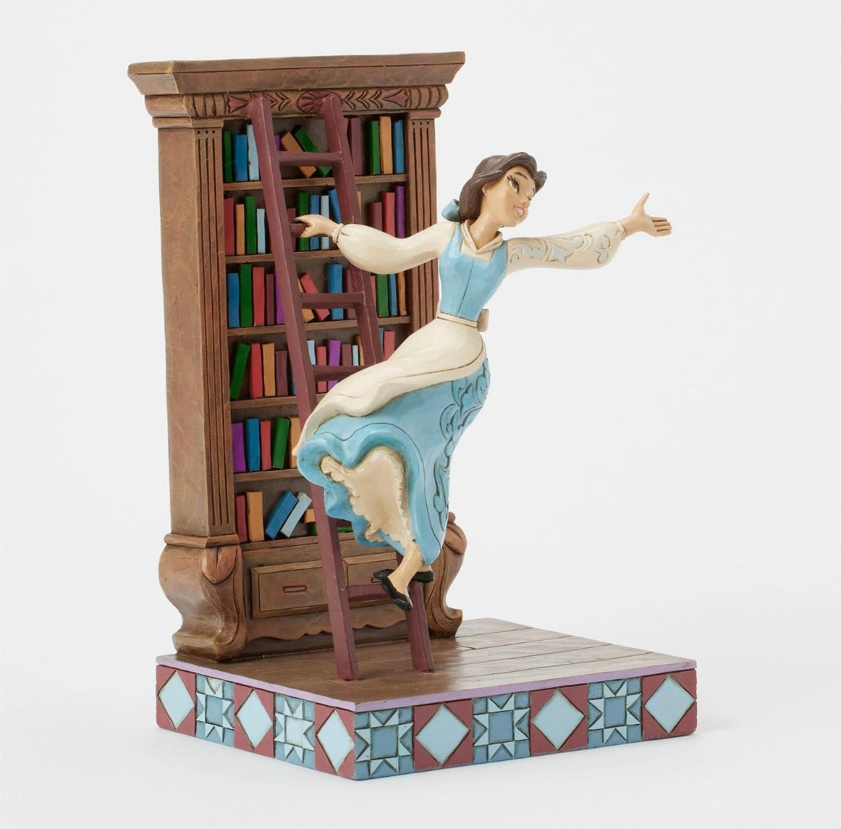 BELLE IN BIBLIOTECA-Disney traditions