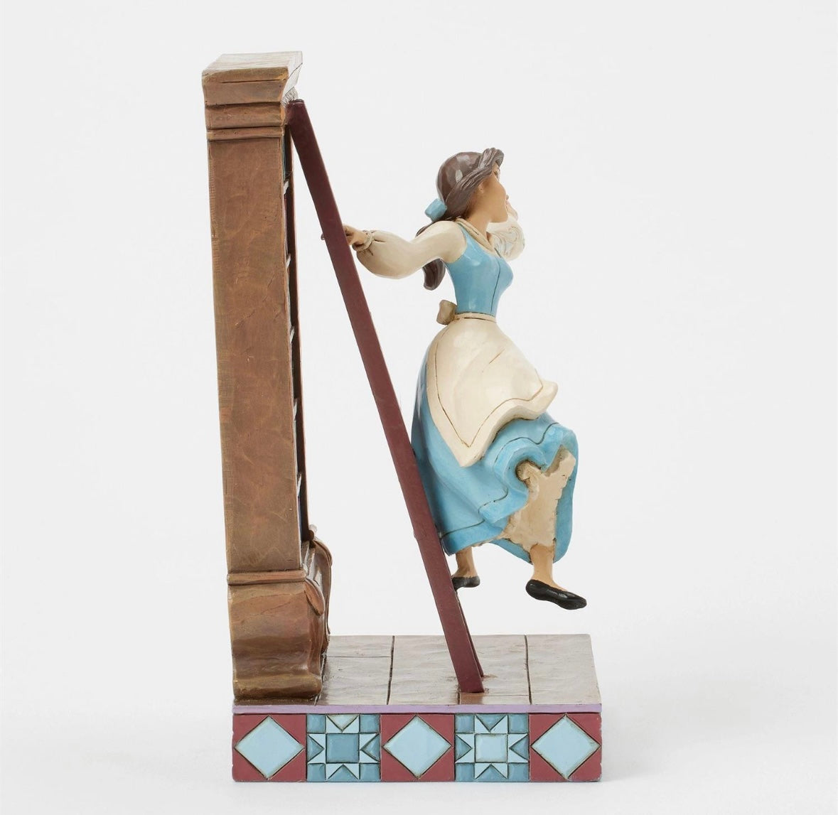 BELLE IN BIBLIOTECA-Disney traditions